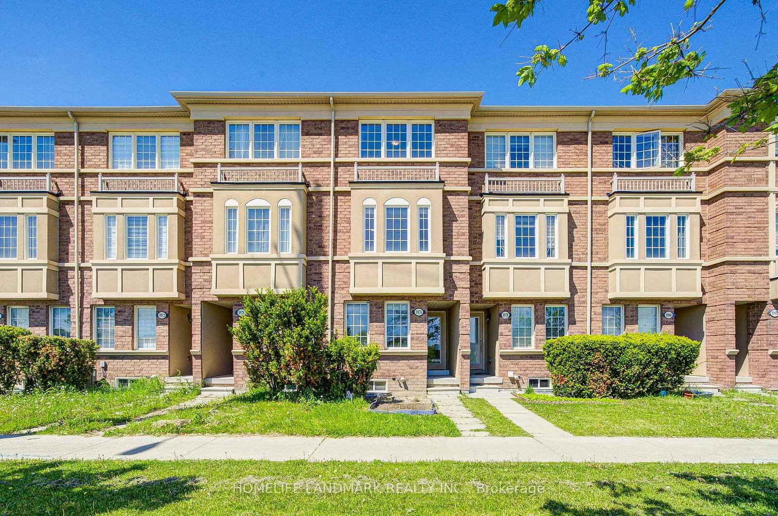 9976 McCowan Road • Markham, ON photo 2