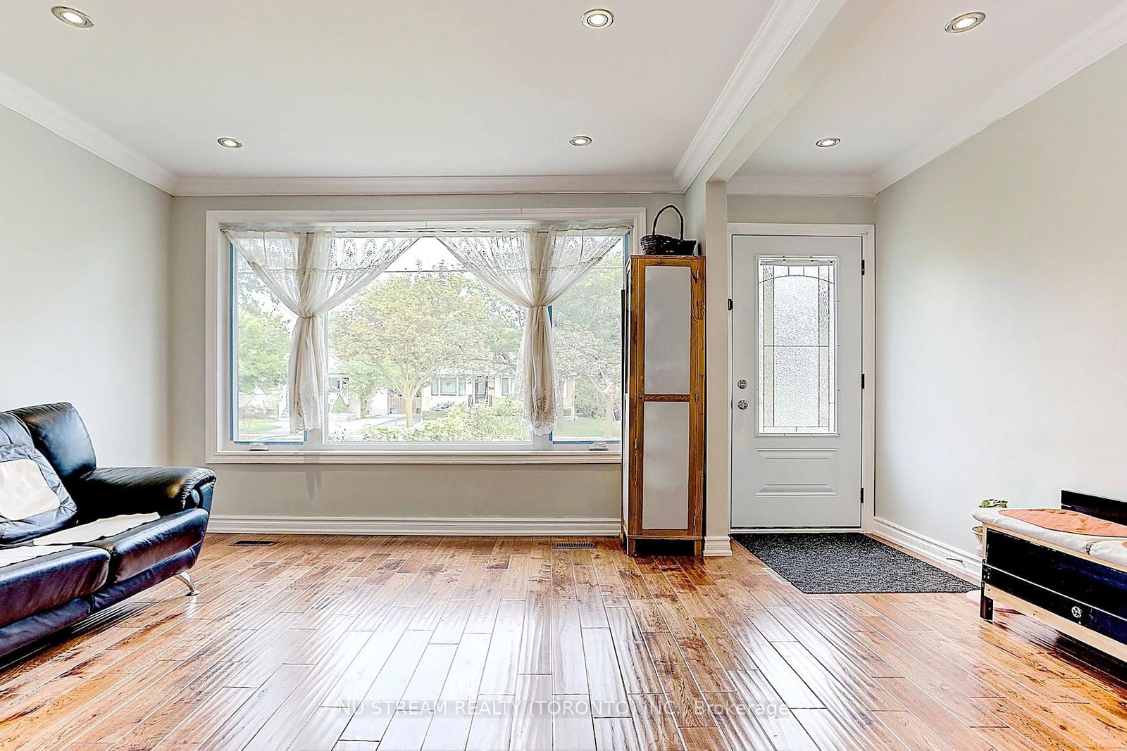 Main - 432 Crosby Avenue, Richmond Hill 4