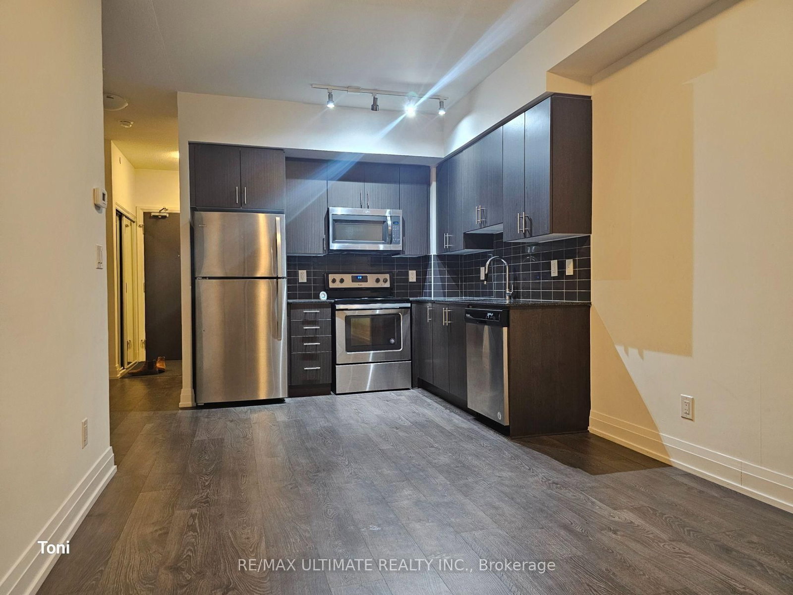 3600 Highway 7, Vaughan, Ontario L4L 0G7