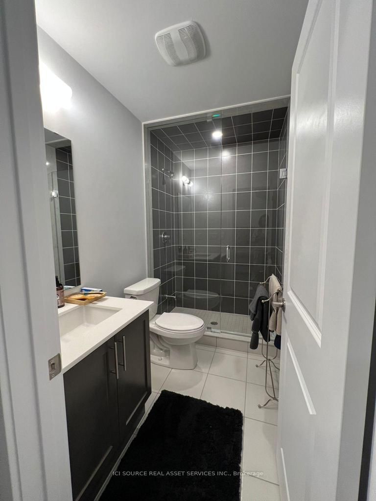 L119-9570 Islington Ave, Vaughan, view 11