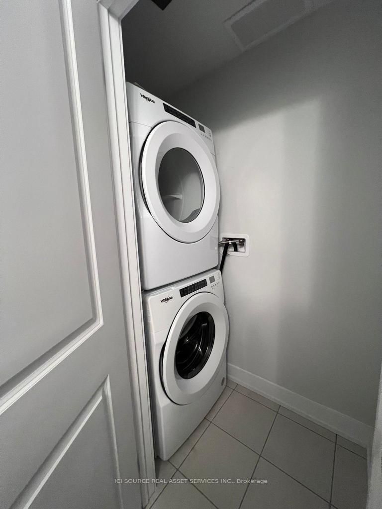 L119-9570 Islington Ave, Vaughan, view 13
