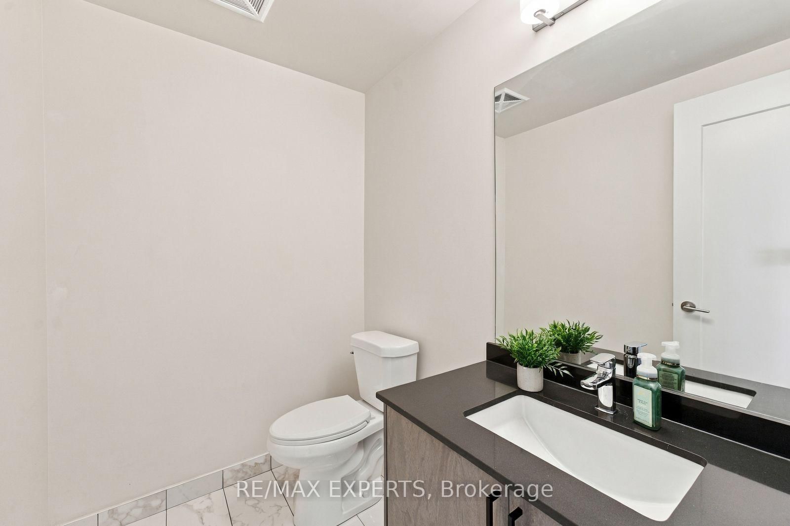 8960 Jane Street • #224 • Vaughan, ON photo 28