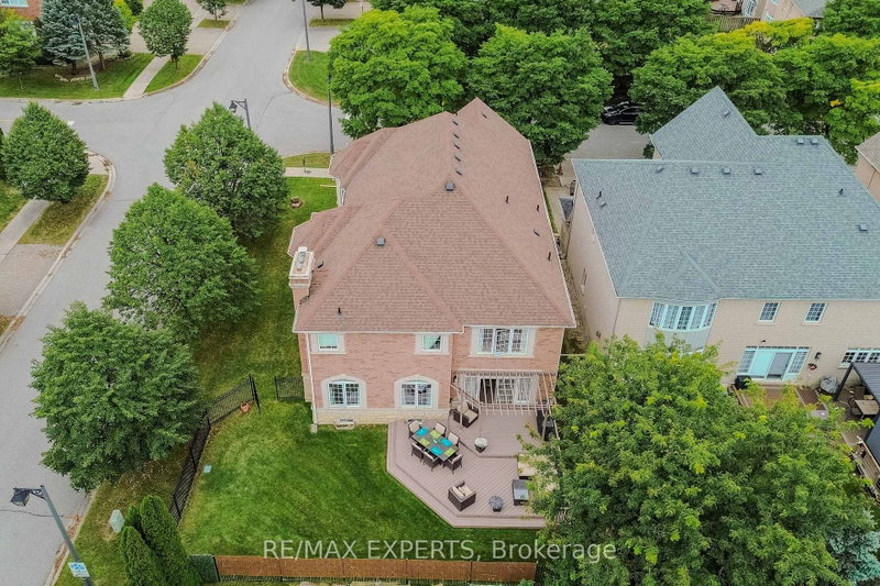 6 Elyssa Drive