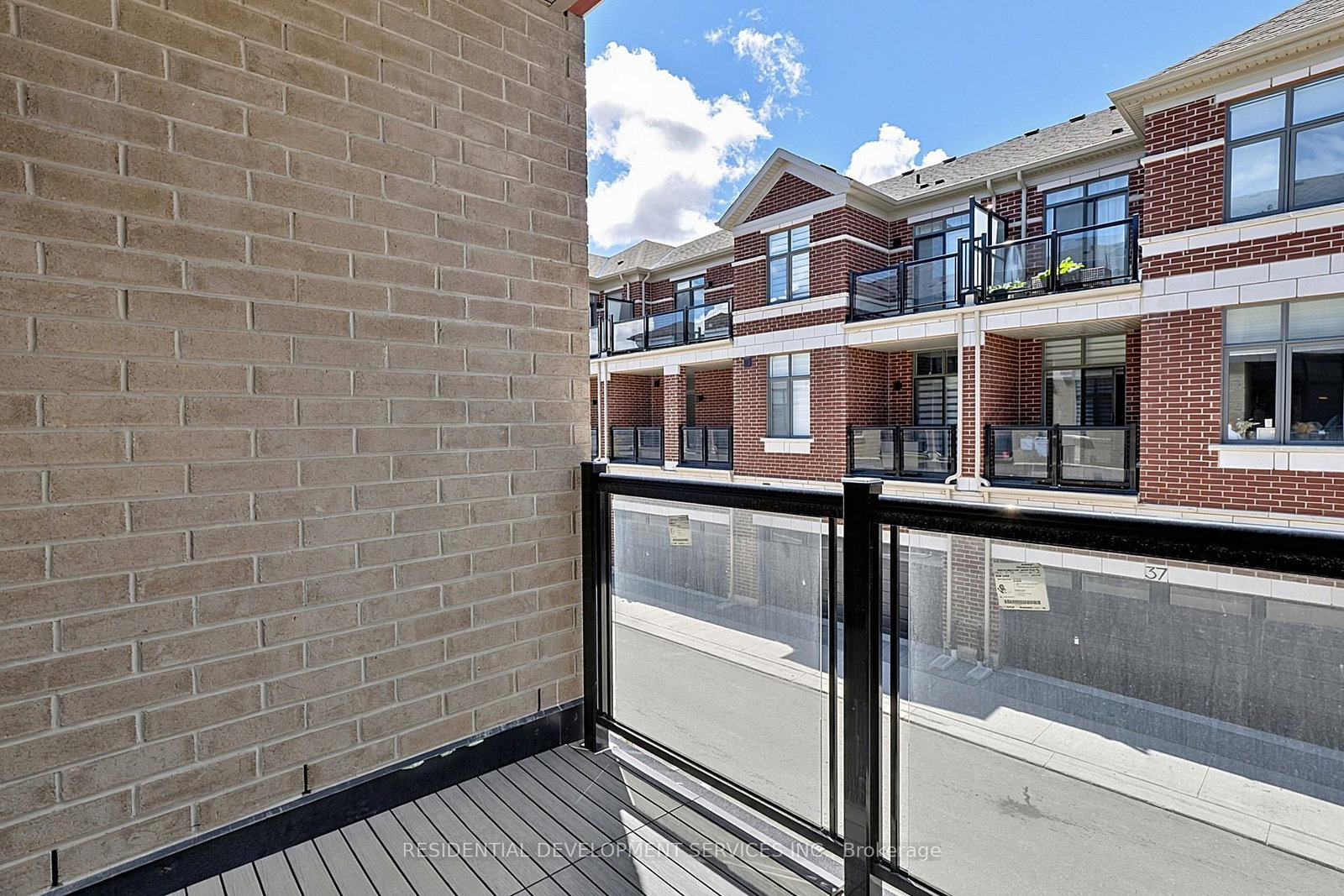 12 Tay Lane • Richmond Hill, ON photo 23