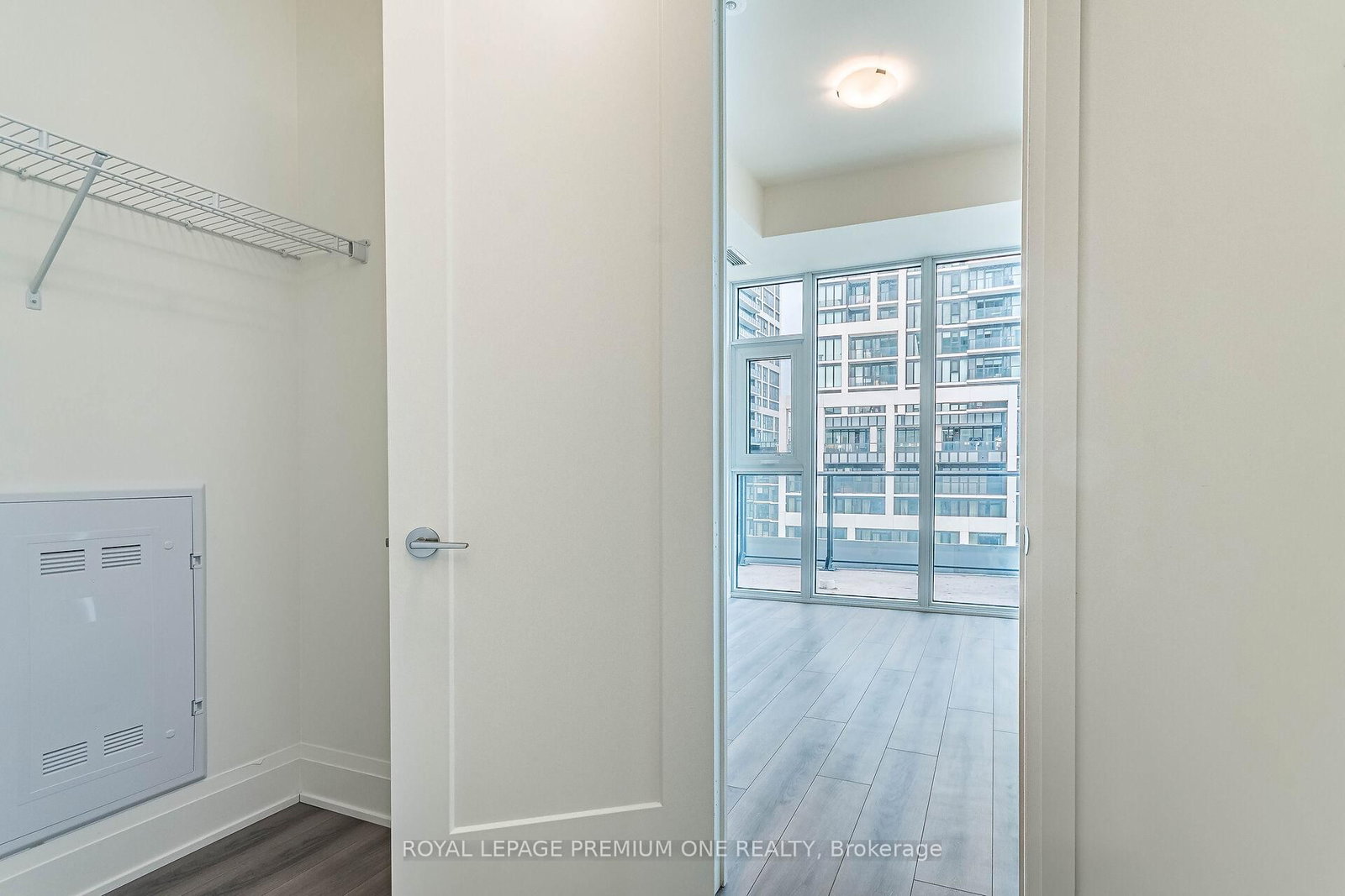 604-8960 Jane St, Vaughan, view 29