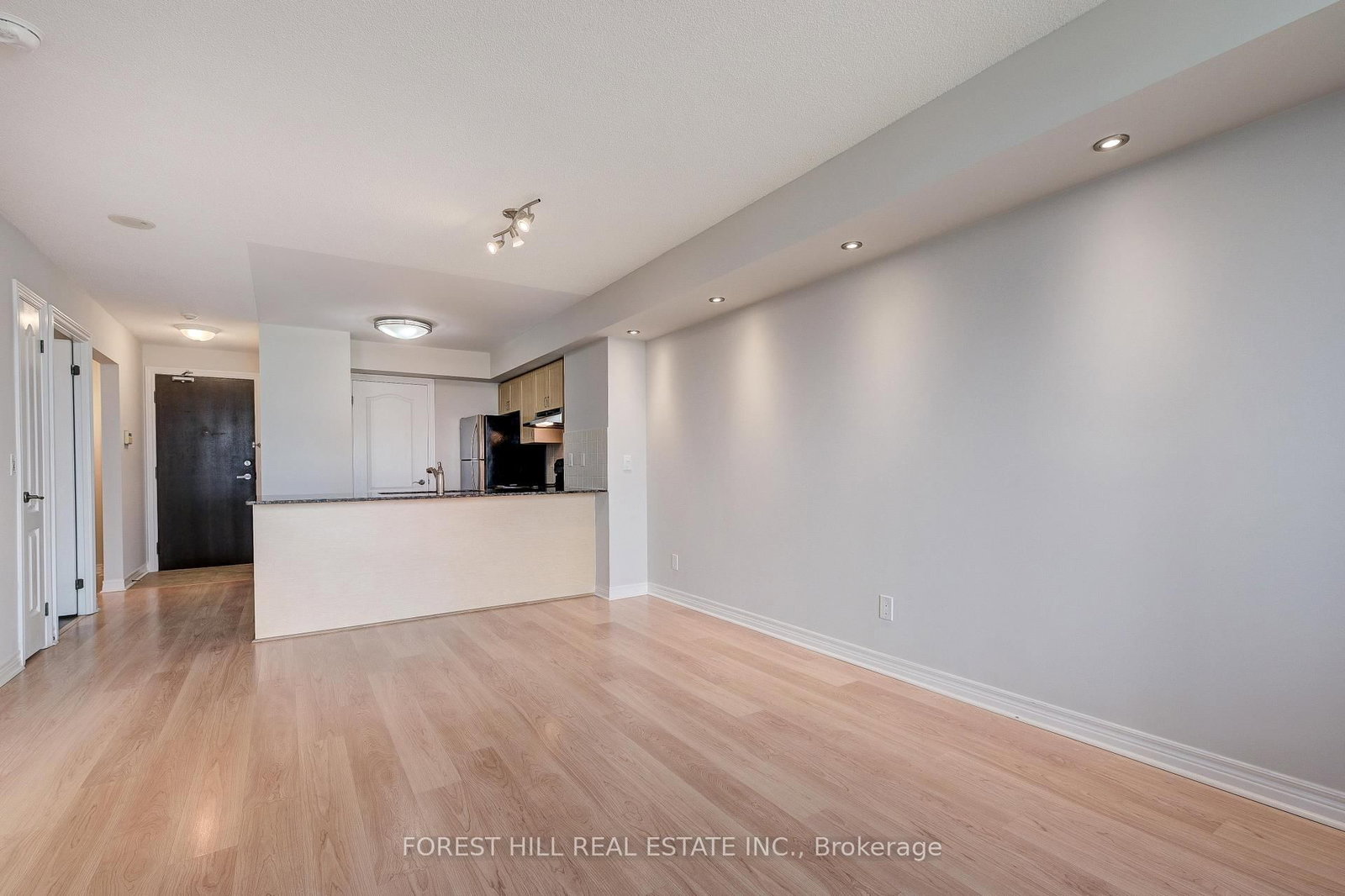 1509-15 North Park Rd, Vaughan, view 12