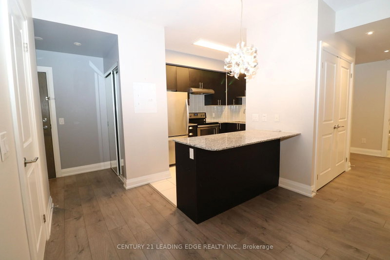 481 Rupert Ave photo 5