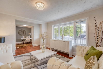 115 Crosby Avenue • Richmond Hill, ON photo 5