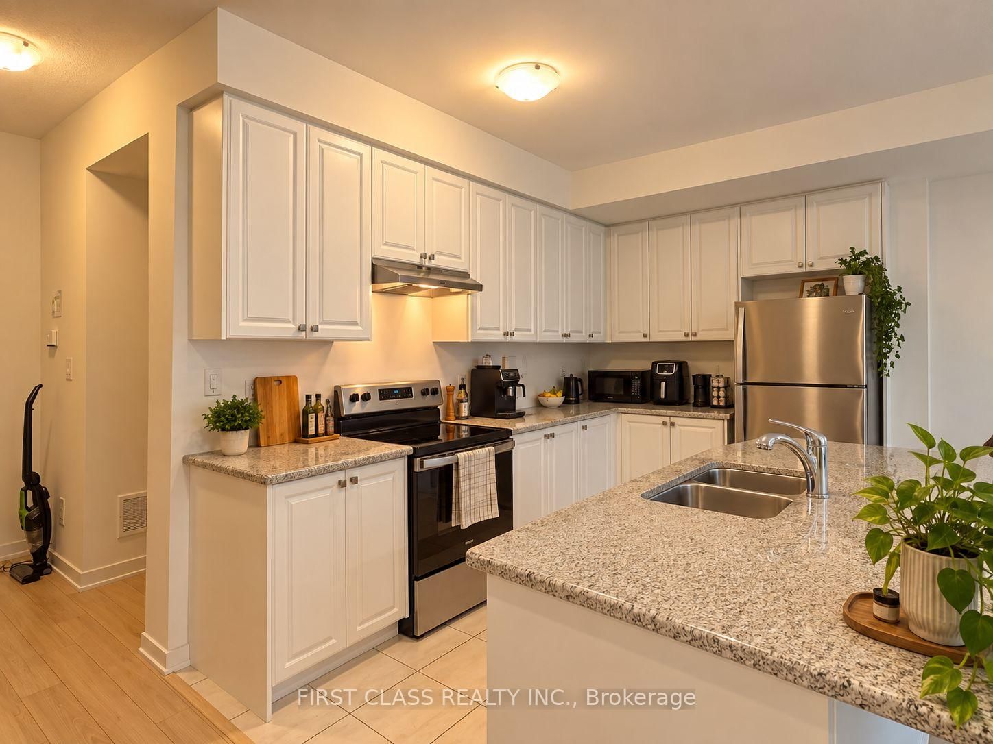 66 Riley Reed Lane S, Richmond Hill 3