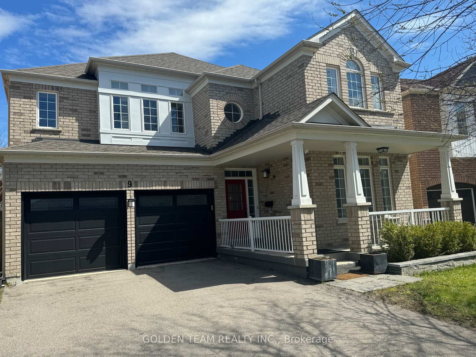 Detached House for sale at 9 Ridgecrest Road, Markham, Ontario, L6C 2V2 - Berczy - MLS: N13859080
