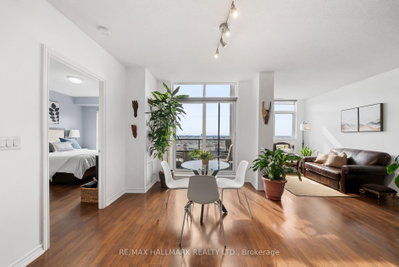 9235 Jane Street • #1609 • Vaughan, ON photo 8