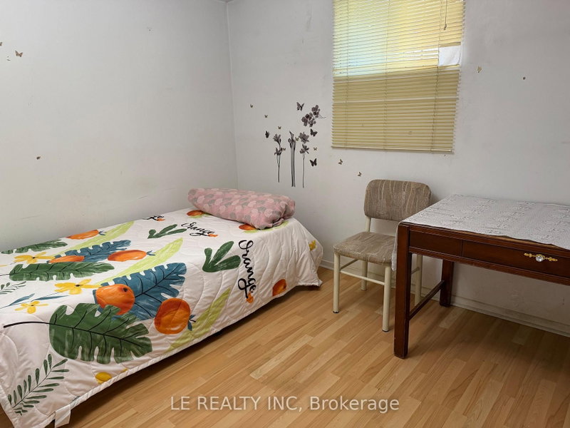 20 Dewberry Dr photo 5