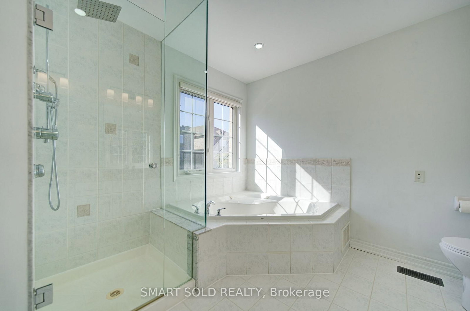14 Giordano Way • Vaughan, ON photo 29