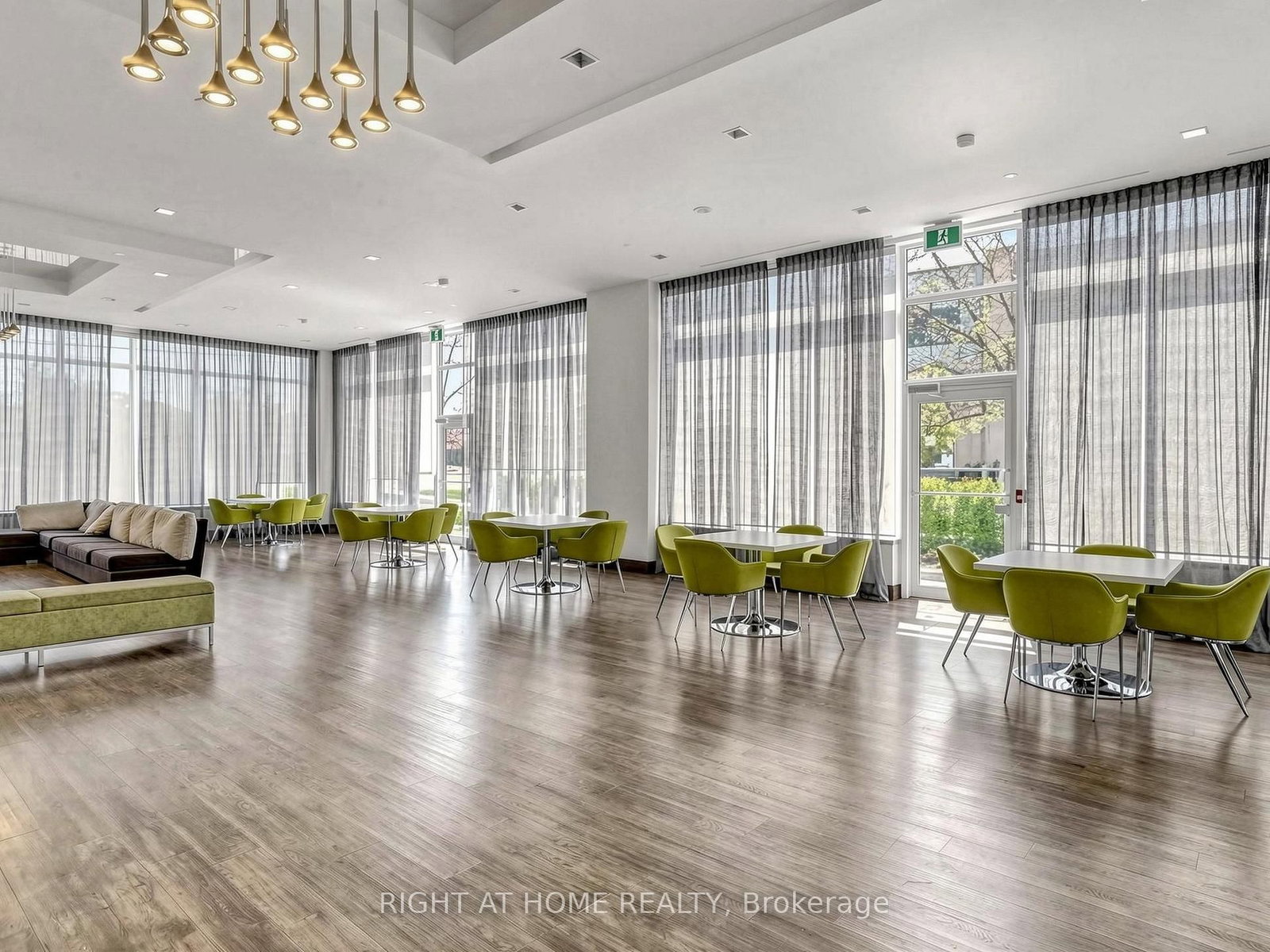 2508-7890 Bathurst St, Vaughan, view 35