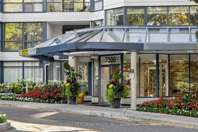 1810-7300 Yonge Street, Vaughan, ON, photo 2