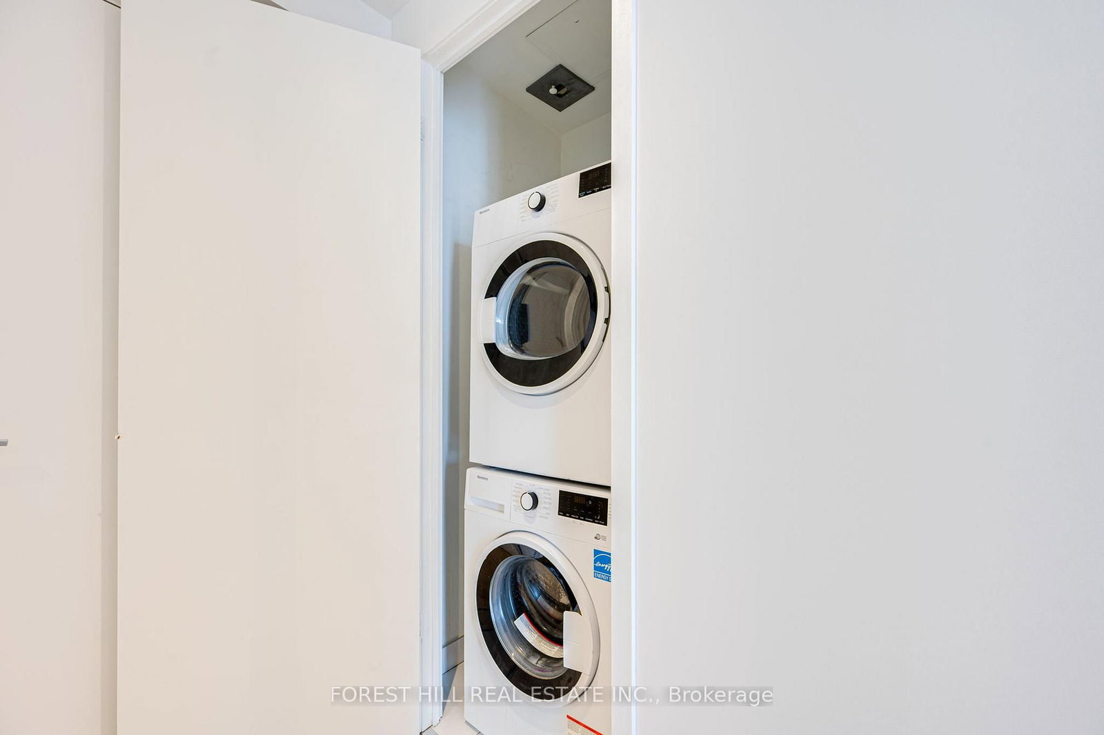 1506-5 Buttermill Ave, Vaughan, view 18