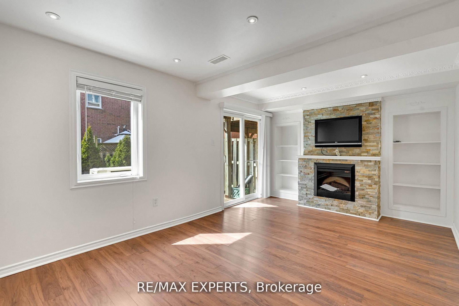 61-19 Foxchase Ave, Vaughan, view 29
