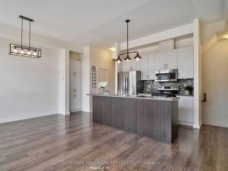 17 Cornerbank Cres photo 3