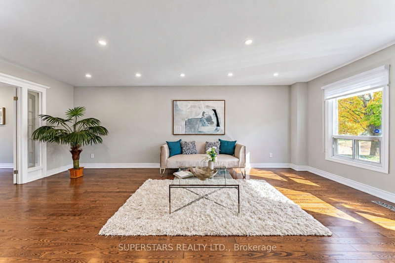 91 Forbes Cres photo 5