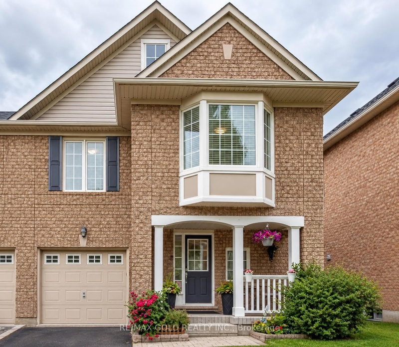 home for lease on 22 Roy Rainey Avenue