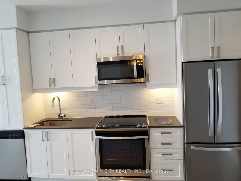 1601 - 7895 JANE Street