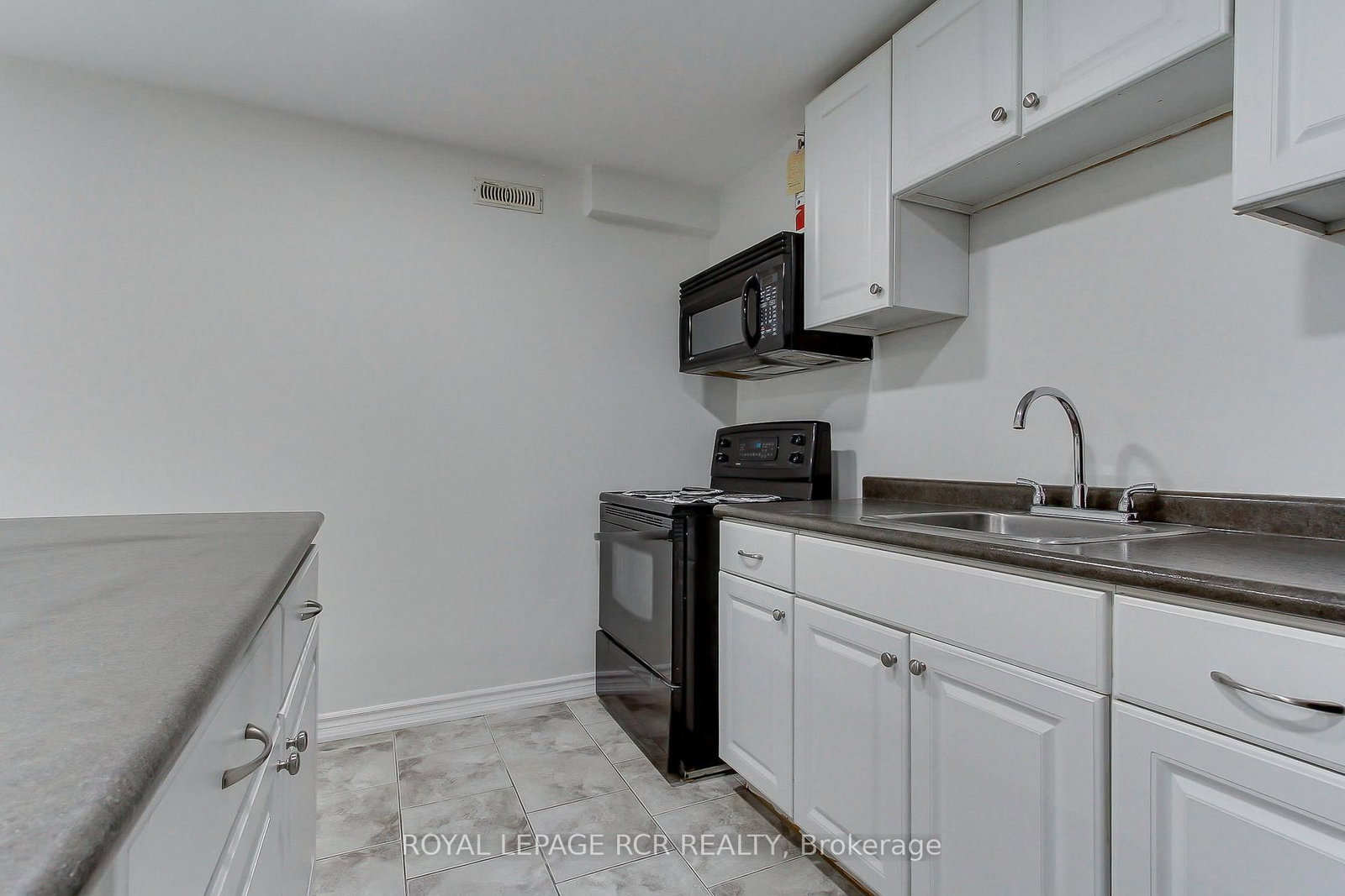 43 Crown Crescent • Bradford West Gwillimbury, ON photo 34