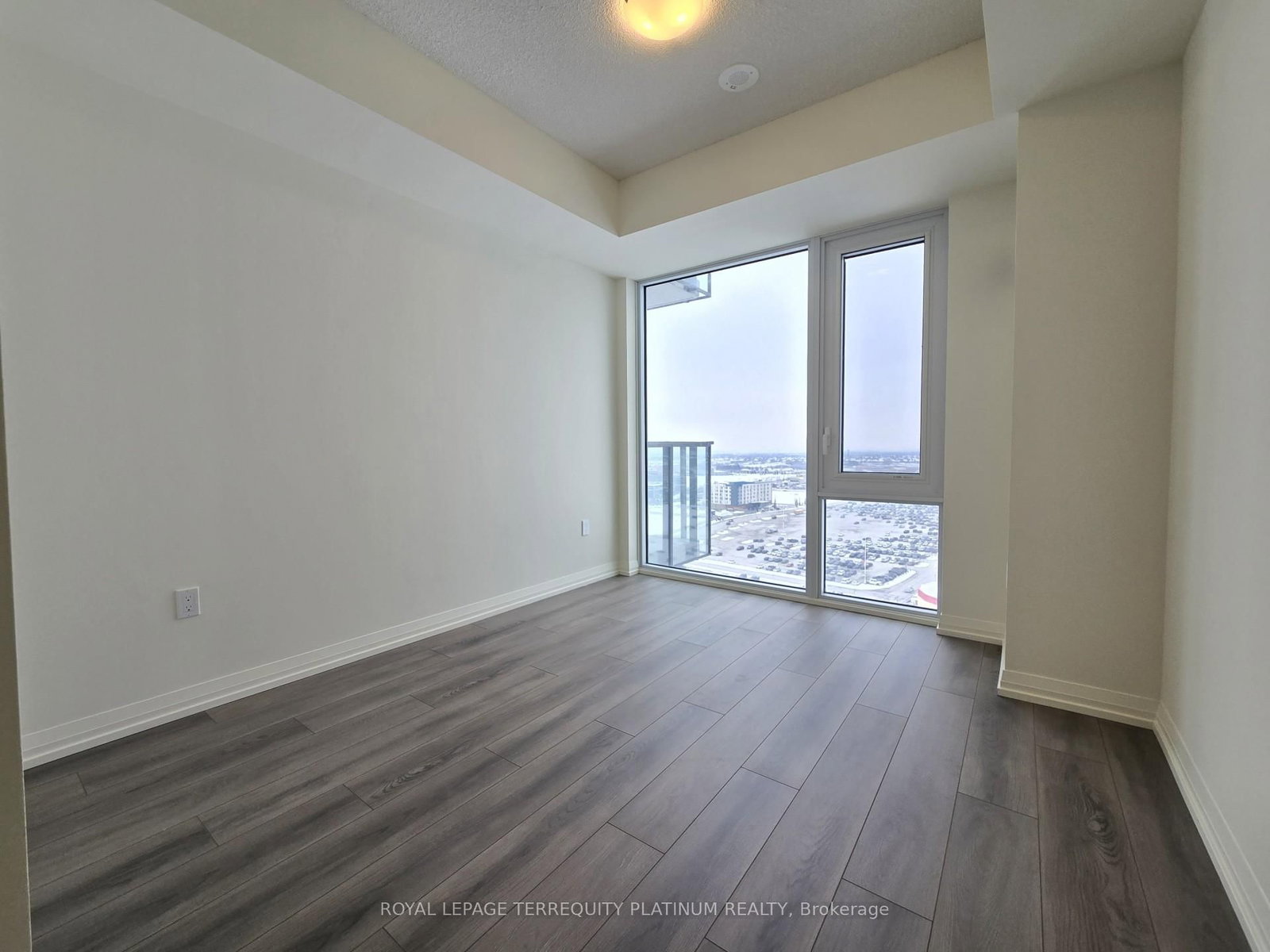 1708-27 Korda Gate, Vaughan, view 19