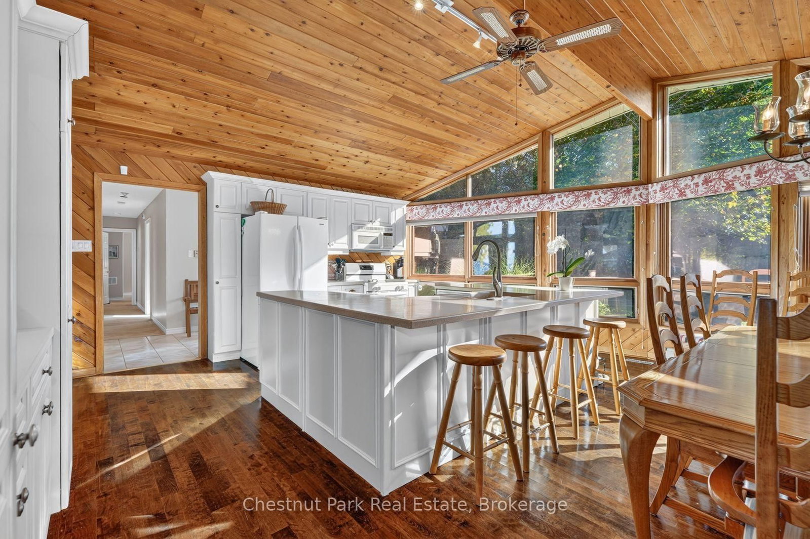 1034 Degrassi Cove Place • Innisfil, ON photo 12