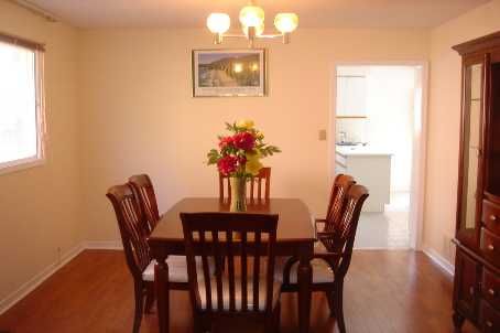 21 Larratt Lane, Richmond Hill, L4C9J1 | Image 3