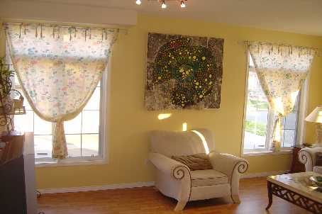 55 Russell Hill Rd, Markham, L6C2M5 | Image 3