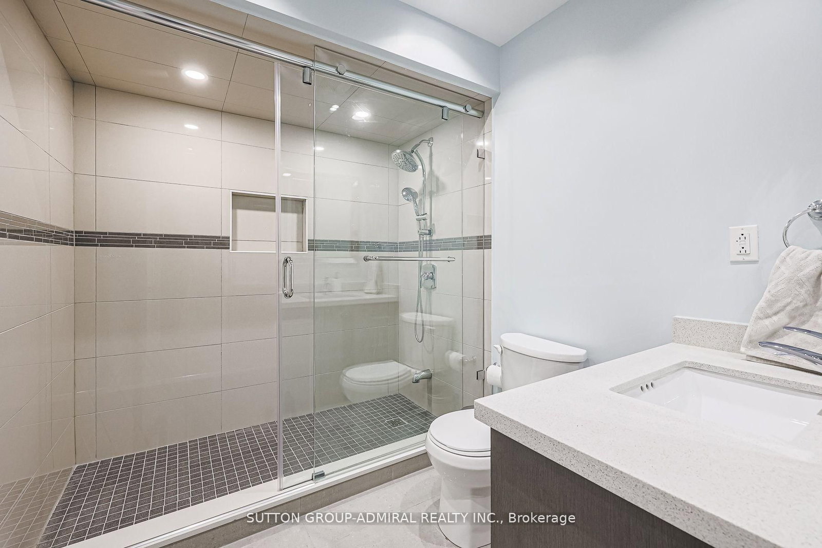 163 Heintzman Cres, Vaughan, view 30
