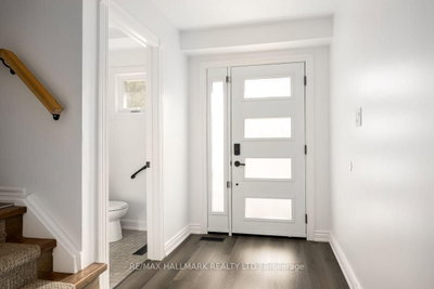 44 Michael Drive, Richmond Hill, ON, photo 2