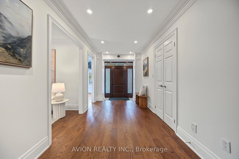 232 Green Lane photo 3