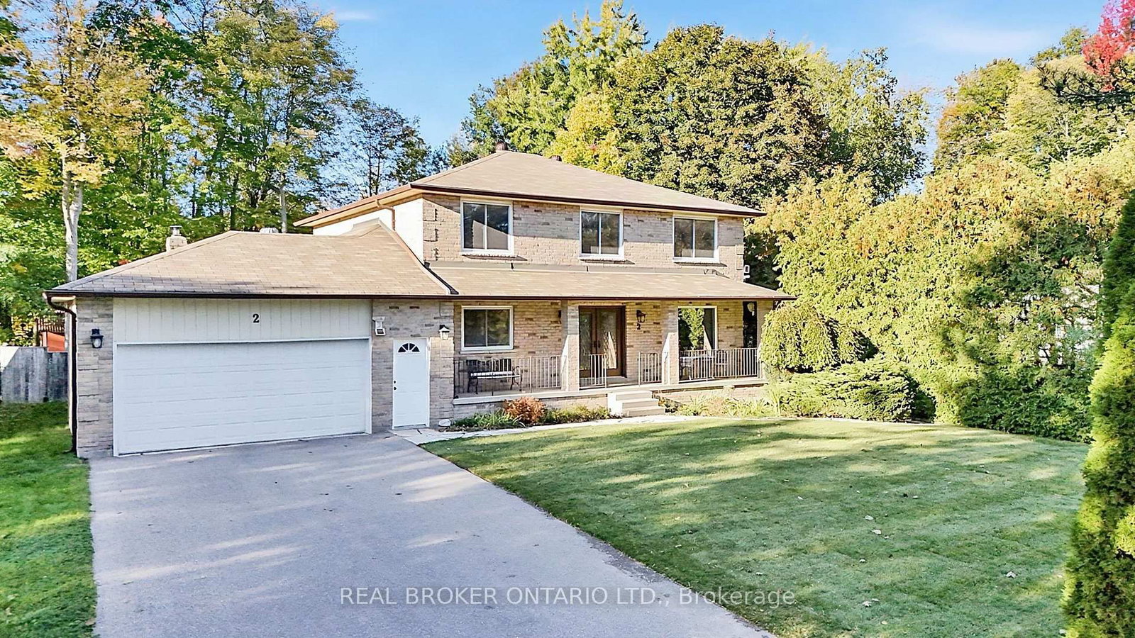 2 Amberglen Court