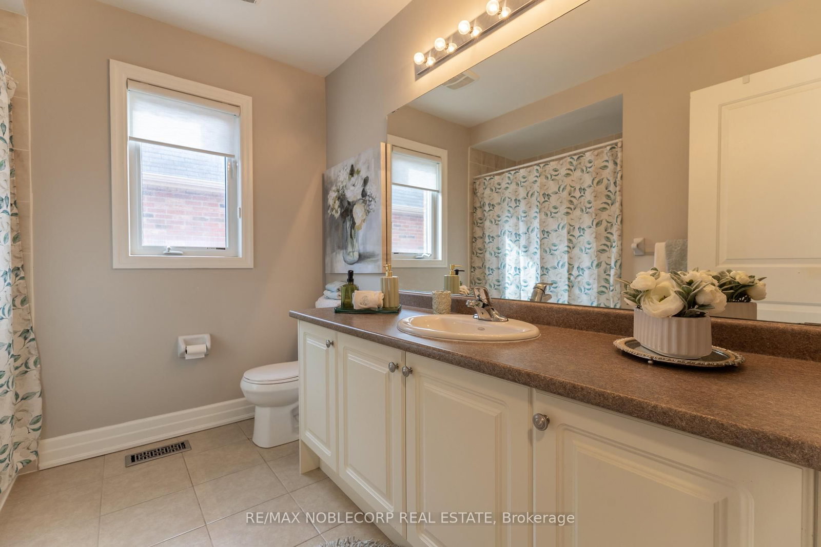 2189 Galloway Street • Innisfil, ON photo 37