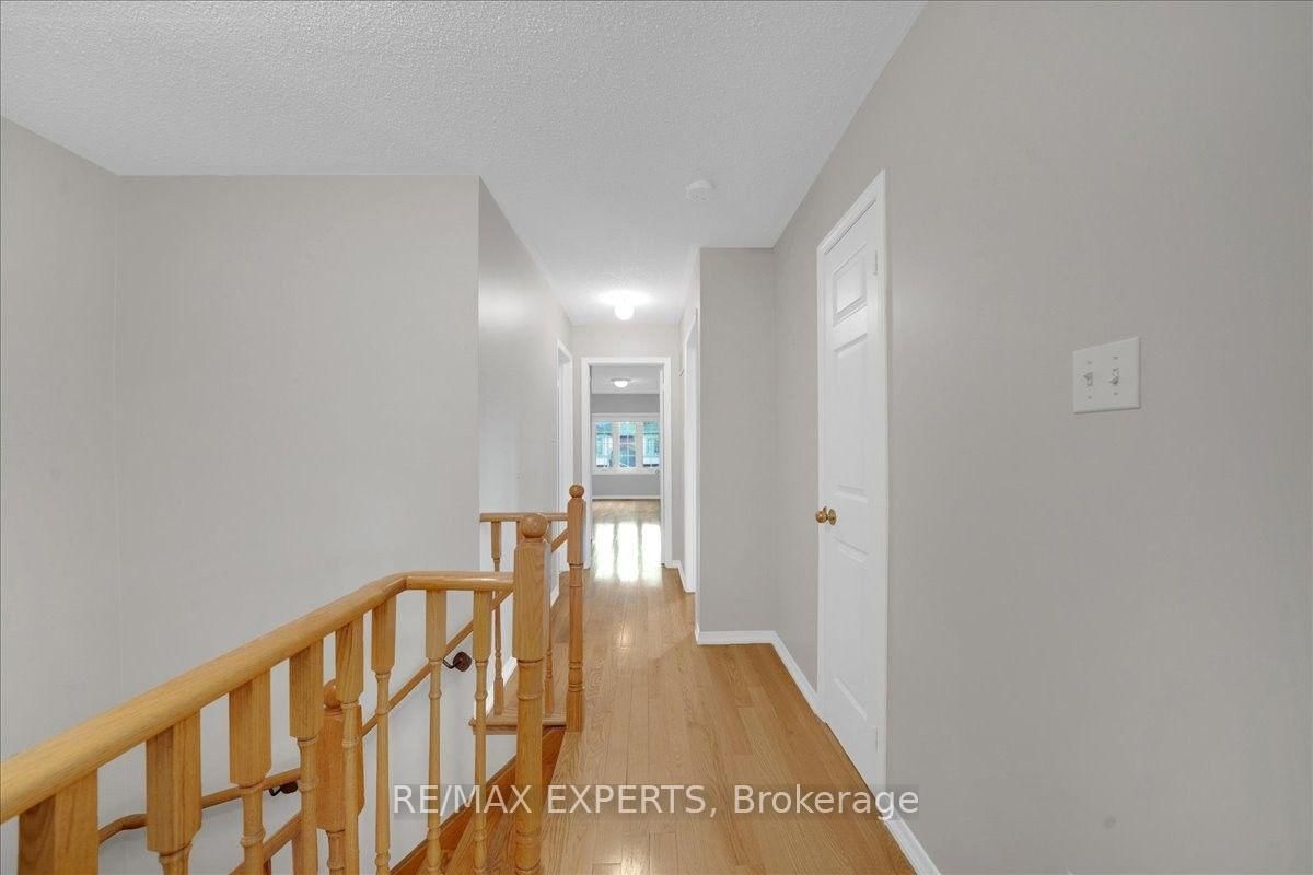 117 Pinedale Gate, Vaughan, view 14
