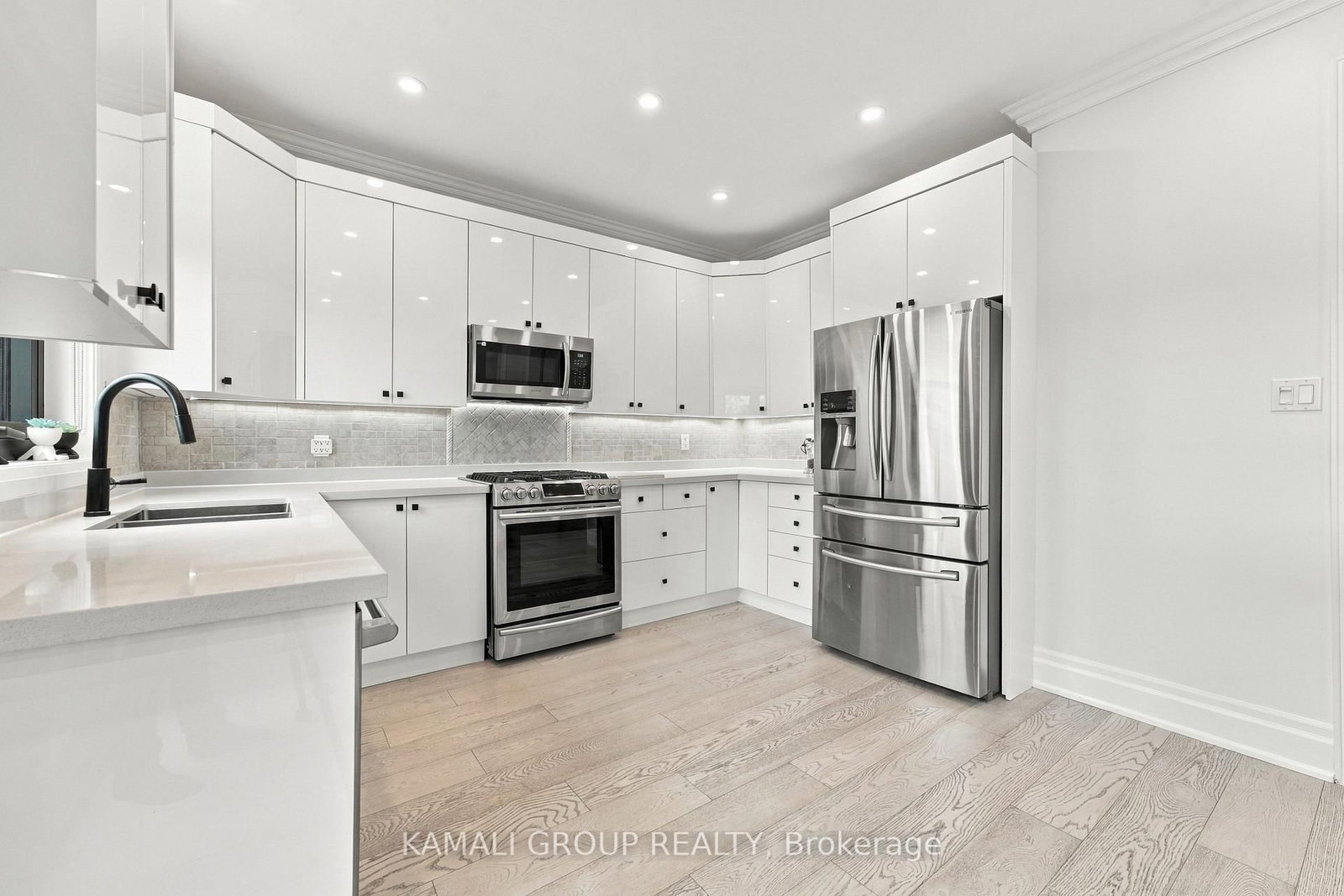 61 Barnwood Drive • Richmond Hill, ON photo 14