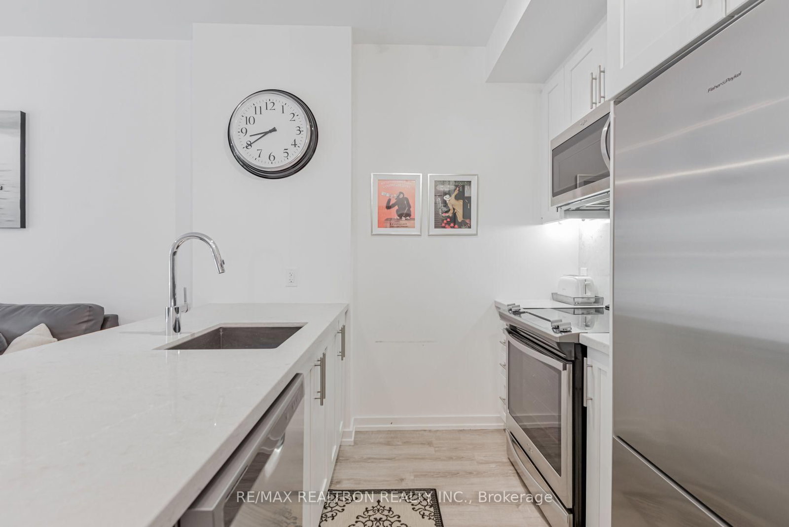 271 Sea Ray Avenue photo 8