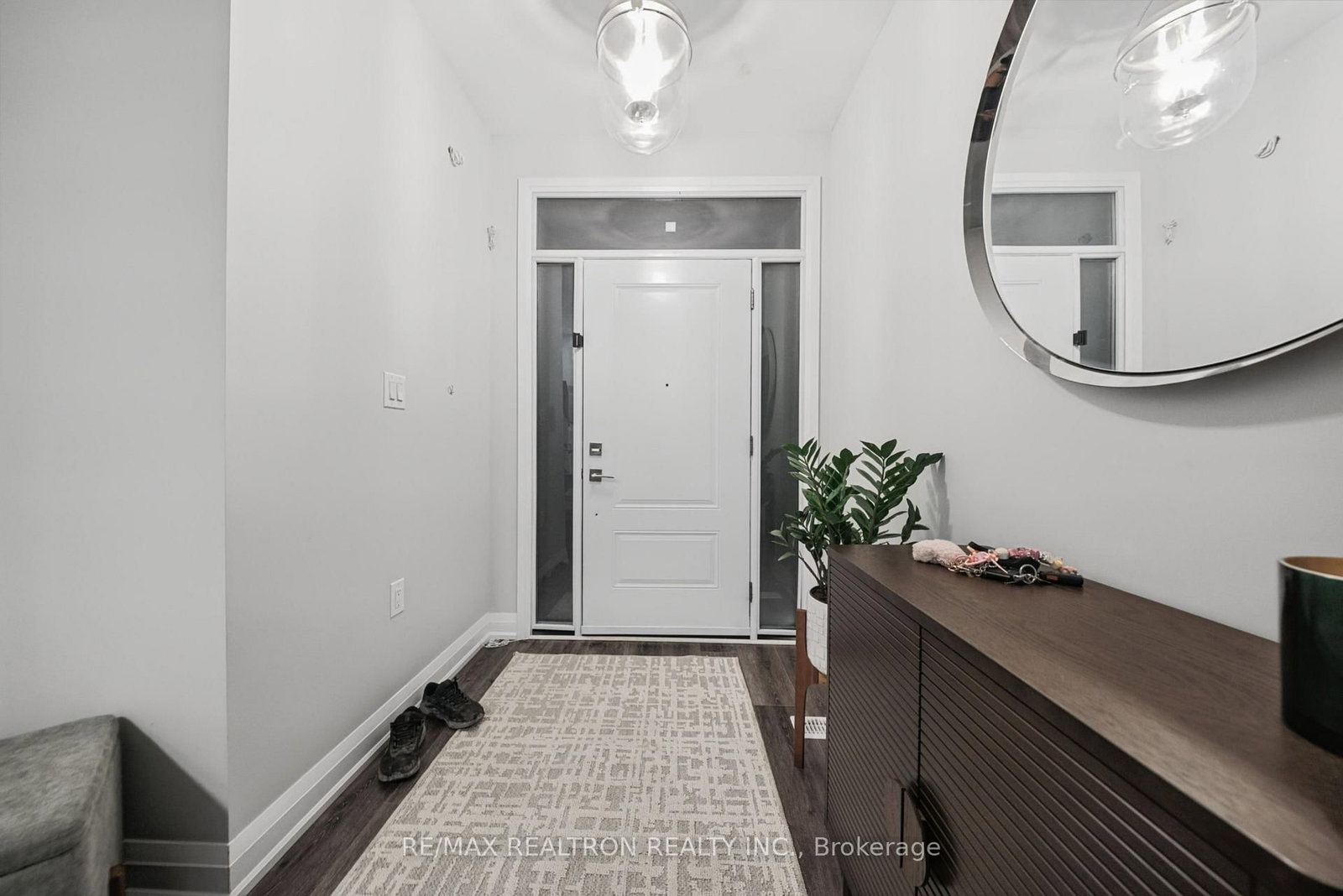 260 Eagle Street • #10 • Newmarket, ON photo 4