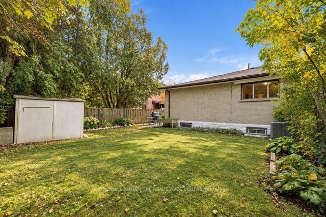 21 Glass Drive • Aurora, ON photo 35
