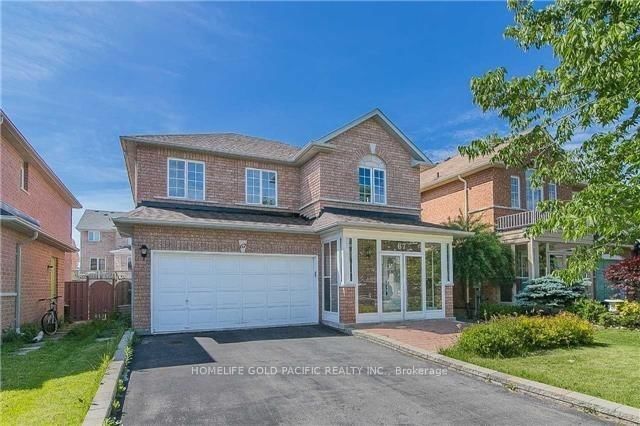 67 Westchester Cres photo 1