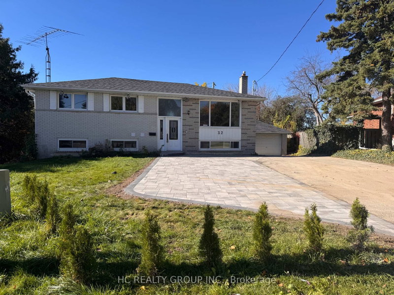 32 Upper King Richard Crt photo 1