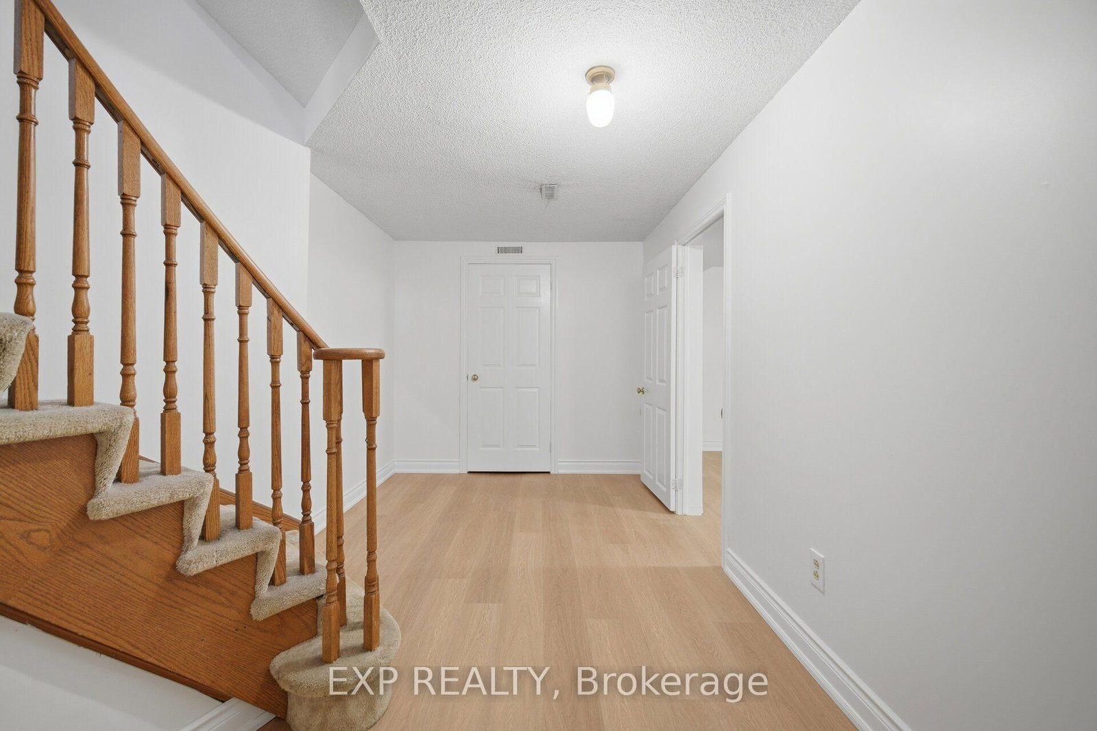20 Devlin Place • Aurora, ON photo 23
