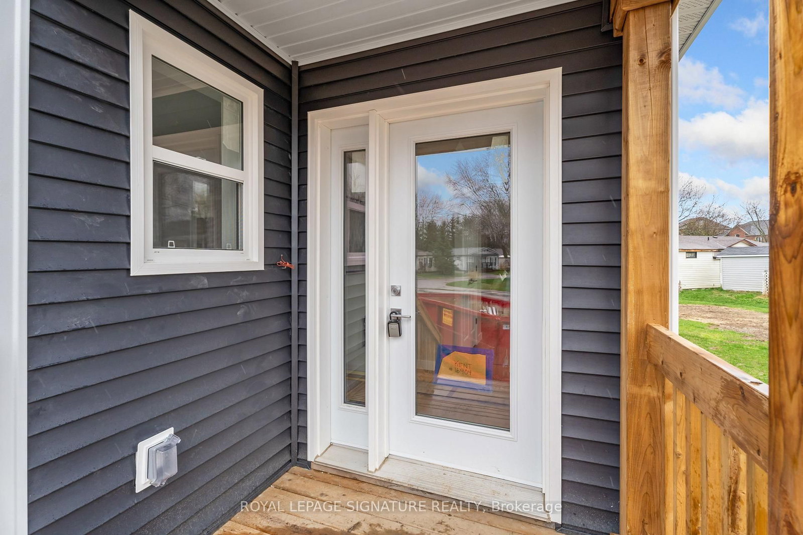 16 Briarwood Place • Innisfil, ON photo 6