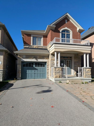 14 Beechborough Crescent • East Gwillimbury, ON photo 2