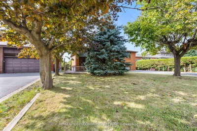 221 Elgin Mills Road, Richmond Hill, ON, photo 5