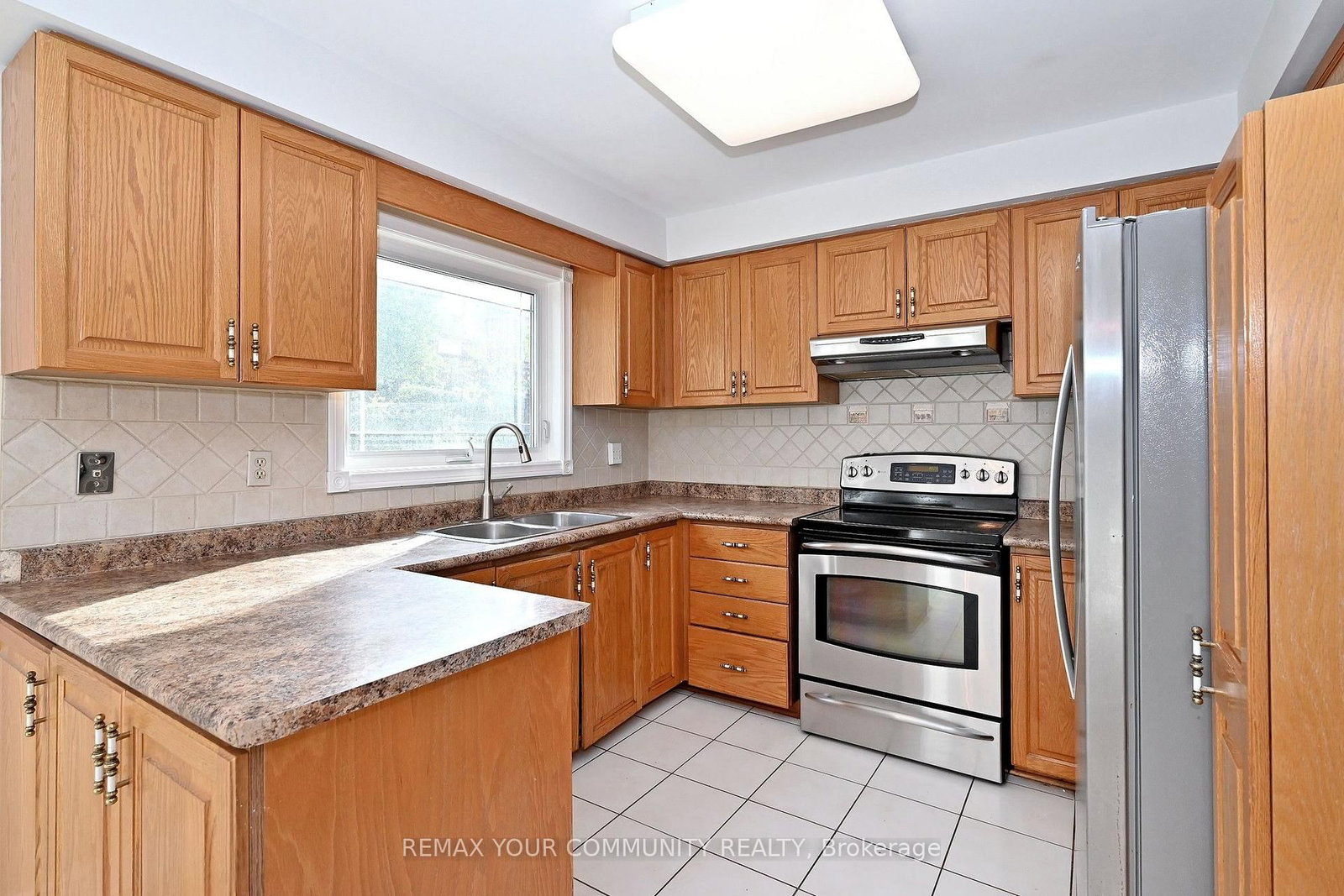 38 Muster Court • Markham, ON photo 11