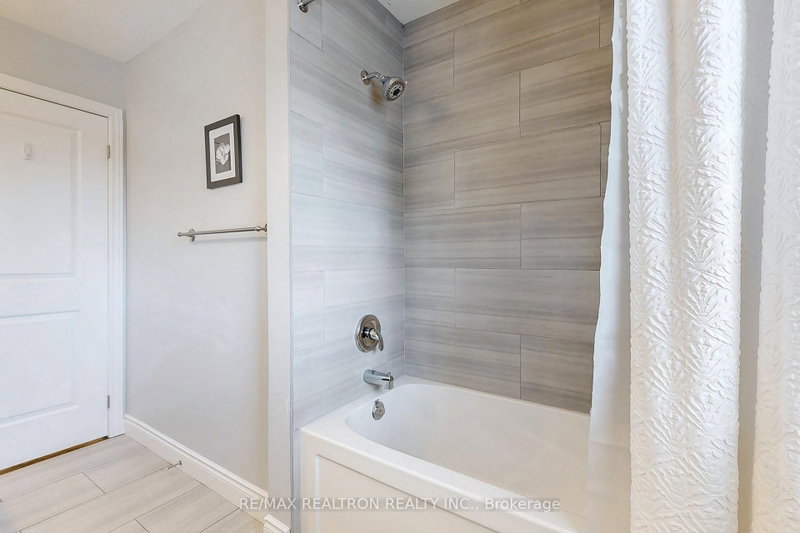 530 Duclos Point Rd W photo 5