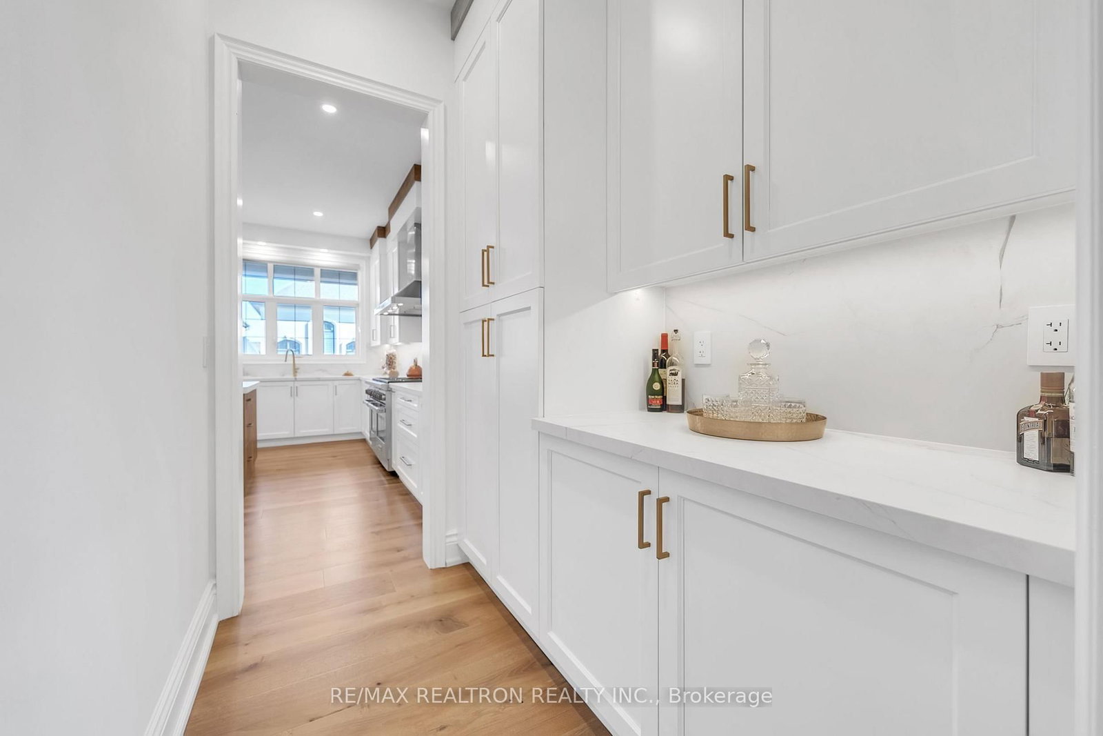 131 Lady Jessica Drive • Vaughan, ON photo 8