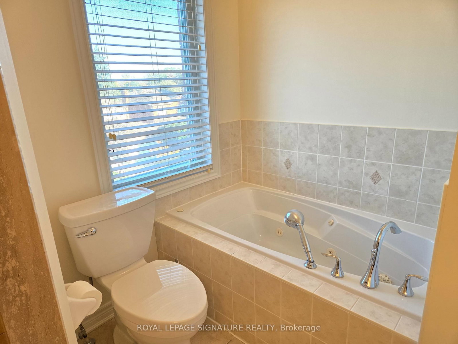 26 Helen St, Vaughan, view 21